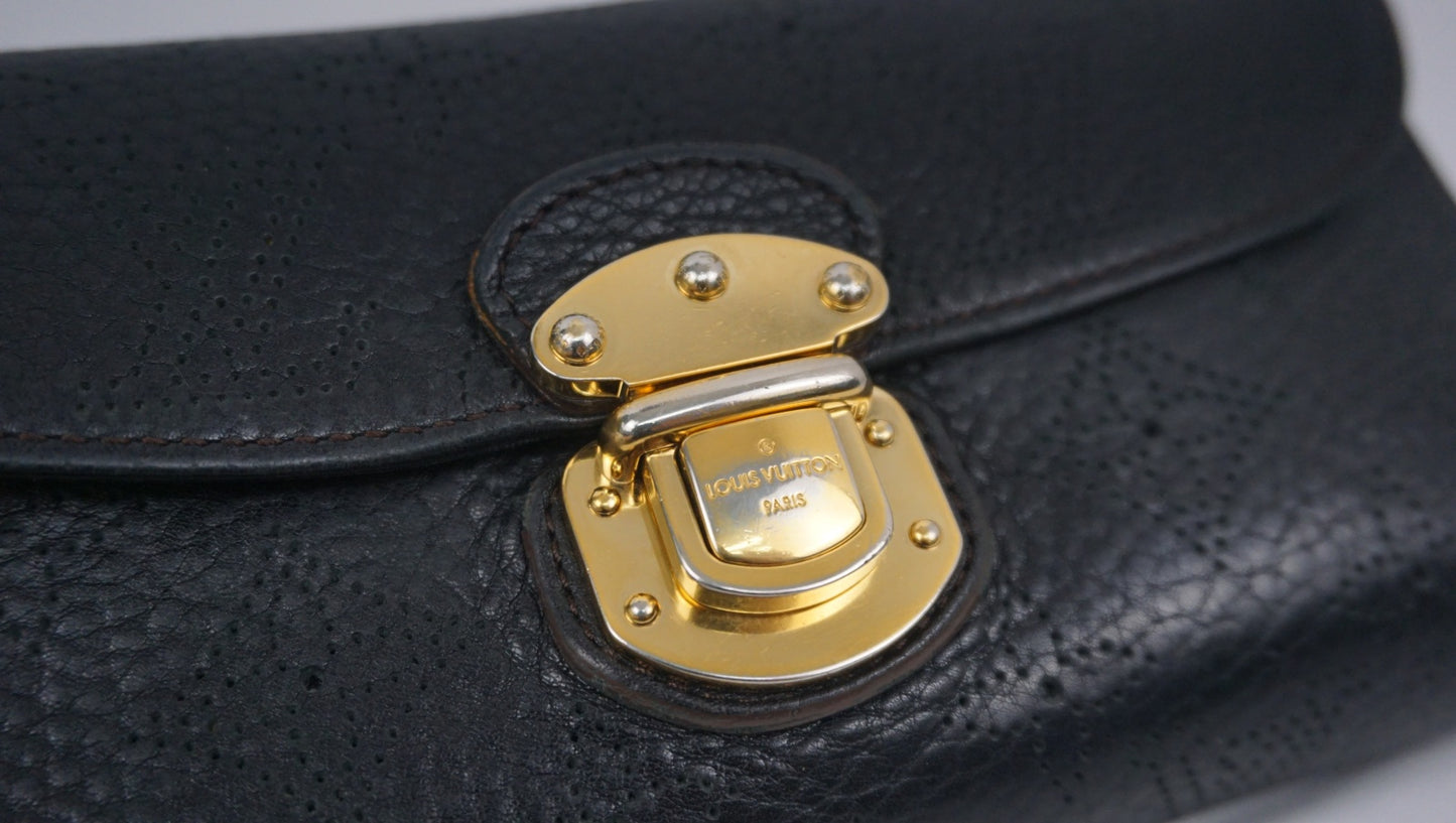 ルイヴィトン ポルトフォイユ アメリア M95549 マヒナ レザー 長財布 ノワール TH2068 LOUIS VUITTON B26G337