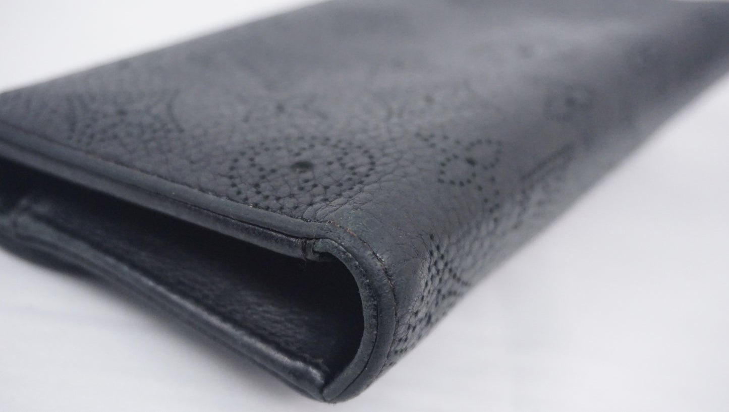 ルイヴィトン ポルトフォイユ アメリア M95549 マヒナ レザー 長財布 ノワール TH2068 LOUIS VUITTON B26G337
