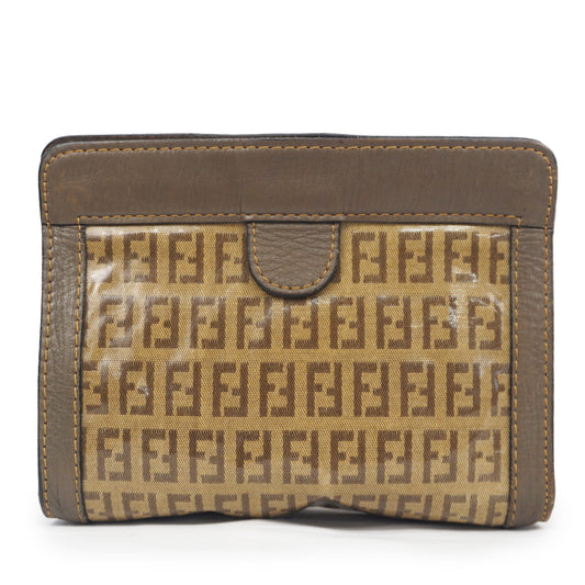 フェンディ ズッキーノ PVC コーティング キャンバス レザー ポーチ ミニ クラッチ セカンドバッグ ブラウン FENDI SAS B26G550
