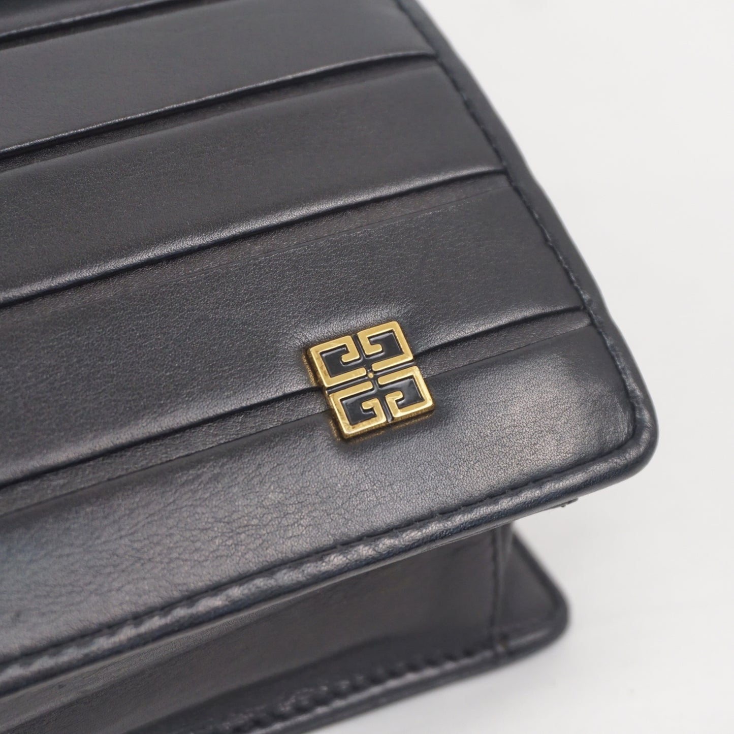 ジバンシィ 4G ロゴ レザー クラッチ セカンドバッグ ヴィンテージ GIVENCHY SACS B26G602