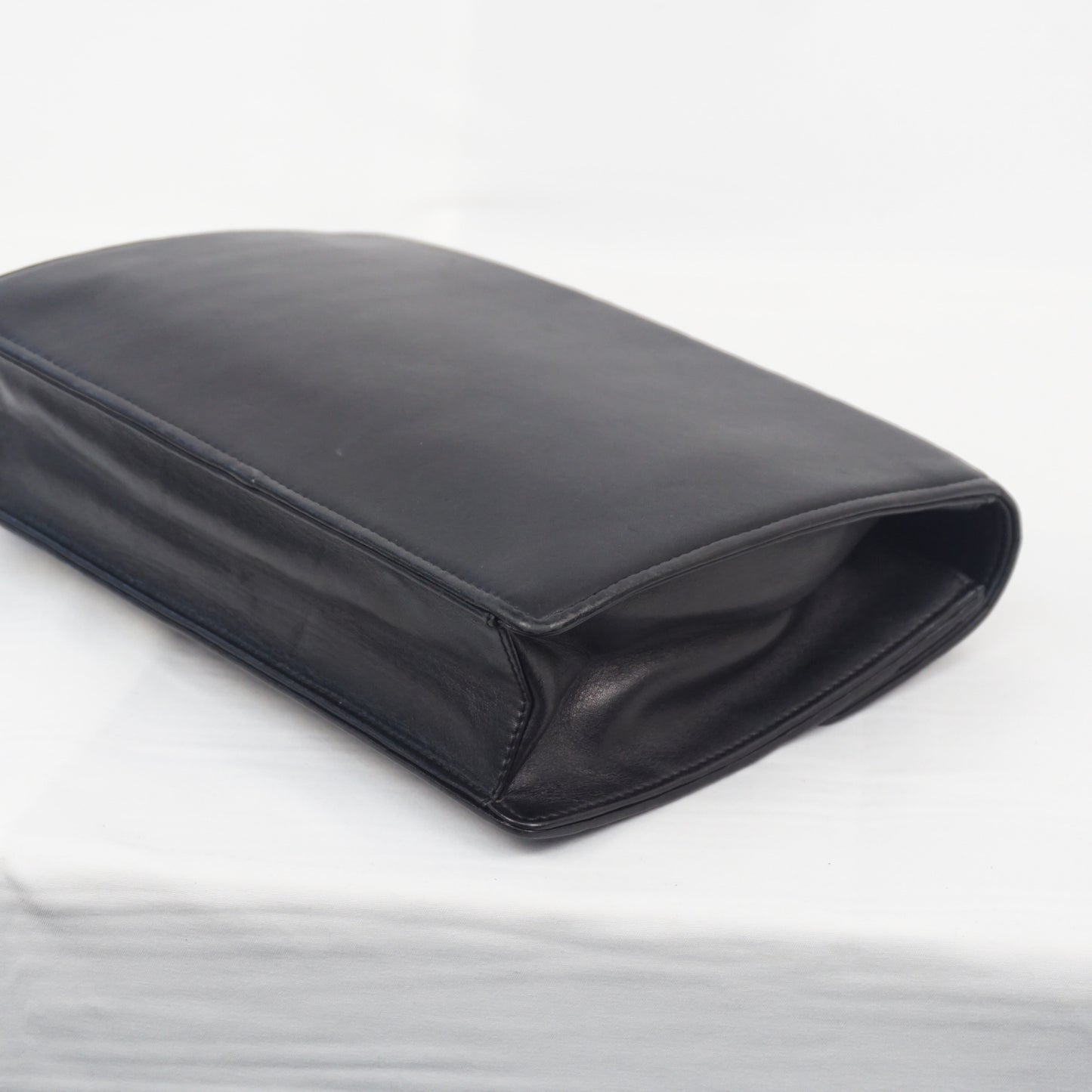 ジバンシィ 4G ロゴ レザー クラッチ セカンドバッグ ヴィンテージ GIVENCHY SACS B26G602