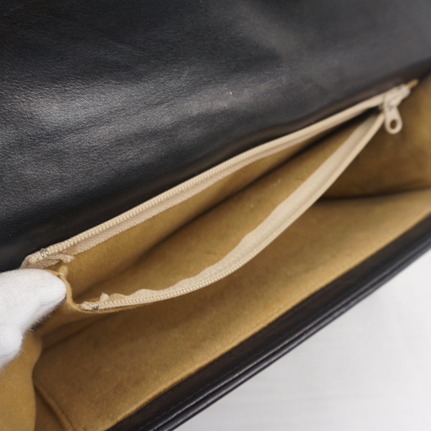 ジバンシィ 4G ロゴ レザー クラッチ セカンドバッグ ヴィンテージ GIVENCHY SACS B26G602