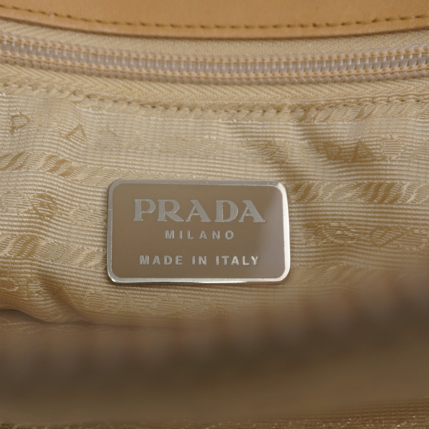 プラダ 三角ロゴ キャンバス×レザー ハンドバッグ ベージュ シルバー金具 クロシェット付き PRADA B26G748