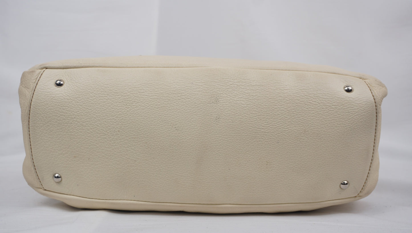 サルヴァトーレフェラガモ レザー ベルト ハンドバッグ アイボリー DY-21 A123 Salvatore Ferragamo B26G969